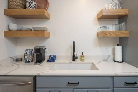 Near Downtown Stylish 2Br With Amazing Patio - 6 Villa Моуаб Екстериор снимка